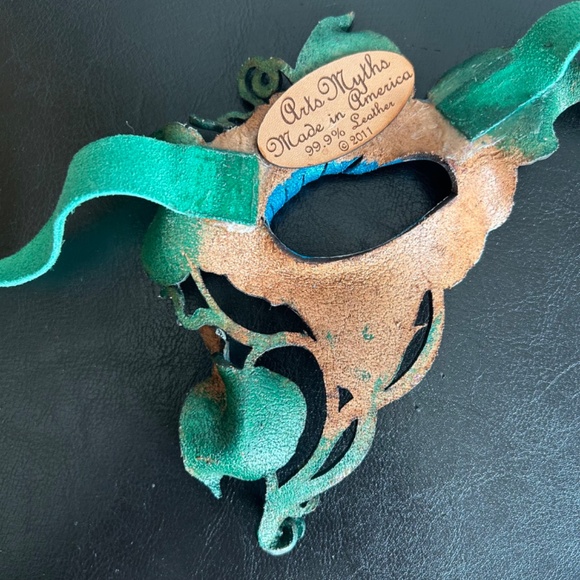 Arts & Myths Artisan Created Leather Flower Masquerade Mask - Picture 4 of 8